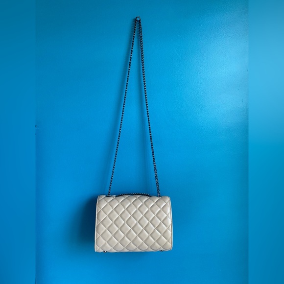 JUST IN/ Quilted shoulder bag in Nude / Cream - Picture 10 of 12